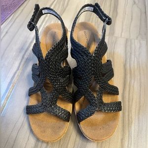 Rockport black wedge sandals
